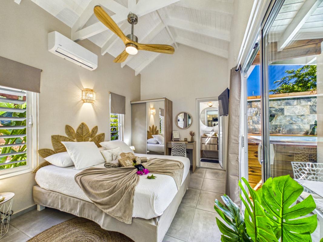 16.Guadeloupe Sainte-Rose- location villa 2 personnes-piscine